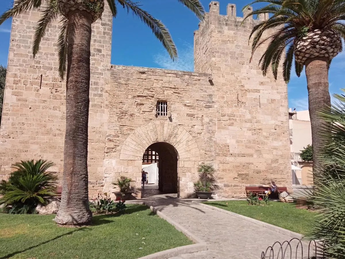 דירות אלקודיה Cap De Mar ספרד